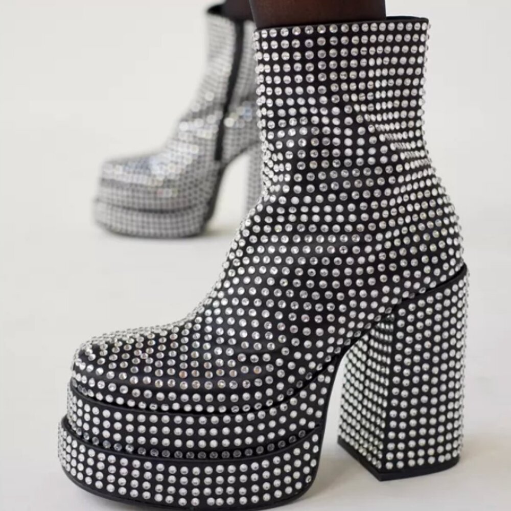 Steve Madden Rhinestone Studded Black Platform Boots NEW 6.5